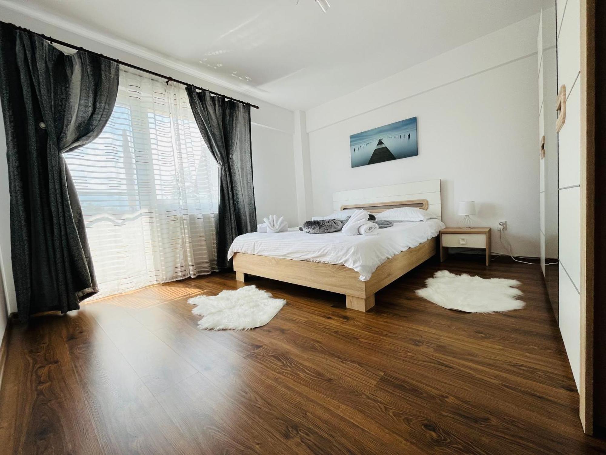 Green Apartaments Zărneşti Exteriör bild