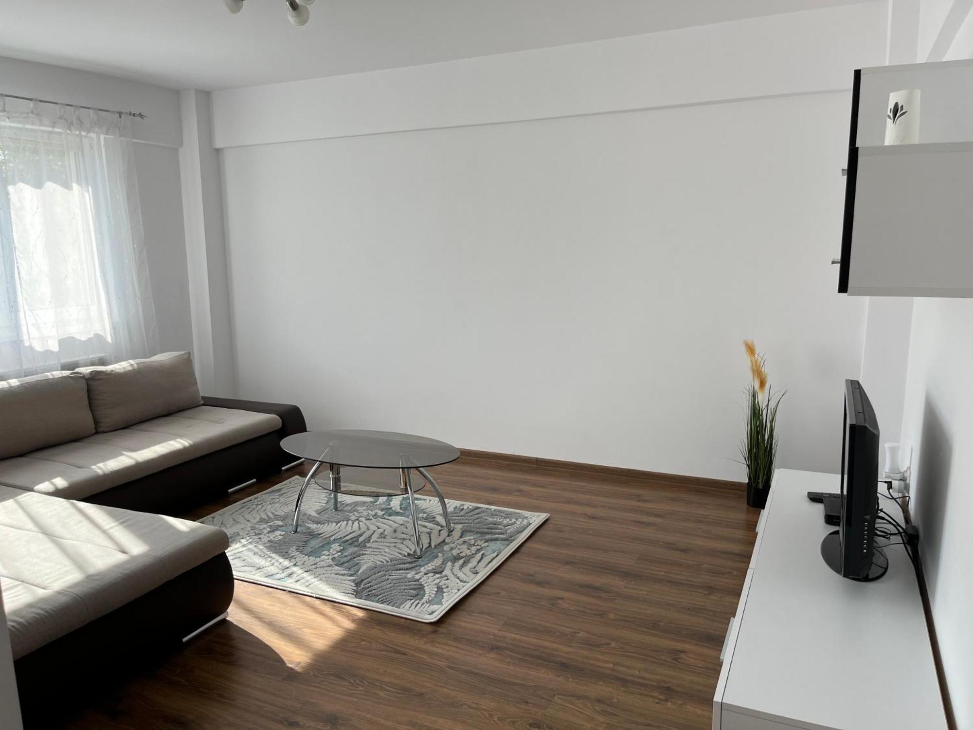 Green Apartaments Zărneşti Exteriör bild